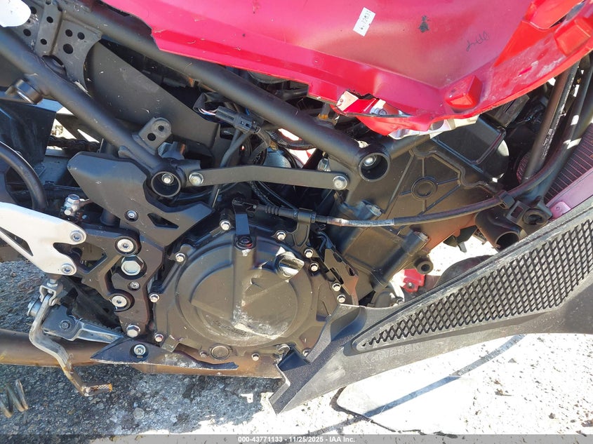 2021 Kawasaki Ex400 VIN: JKAEXKG11MDA95028 Lot: 43771133