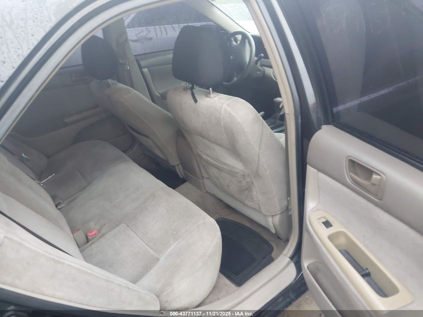 2004 Toyota Camry Le VIN: 4T1BE32K54U372633 Lot: 43771137