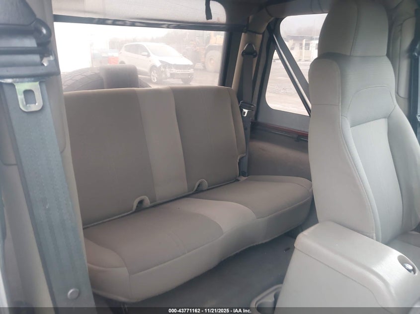 2003 Jeep Wrangler Sahara VIN: 1J4FA59SX3P326841 Lot: 43771162