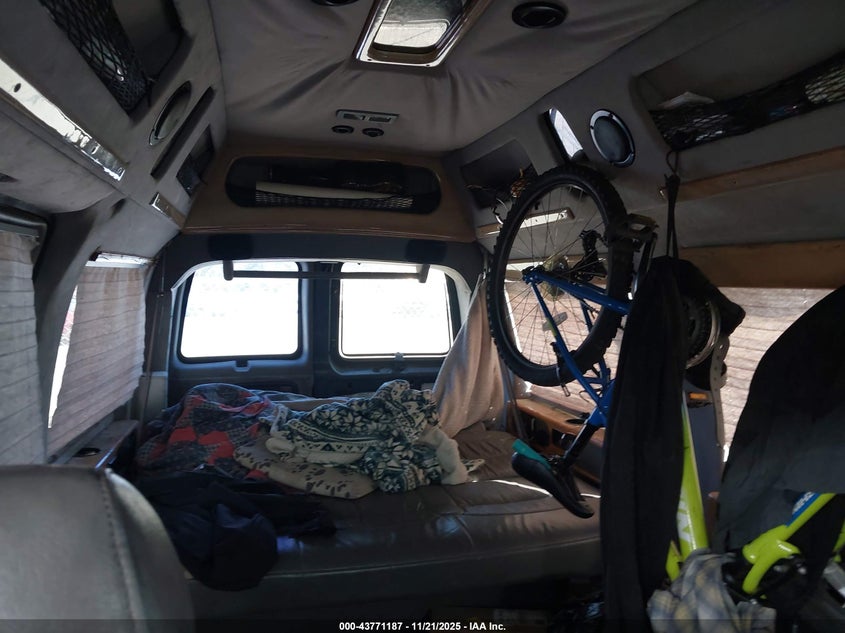 2000 Chevrolet Express Upfitter Pkg. VIN: 1GBFG15R9Y1214370 Lot: 43771187