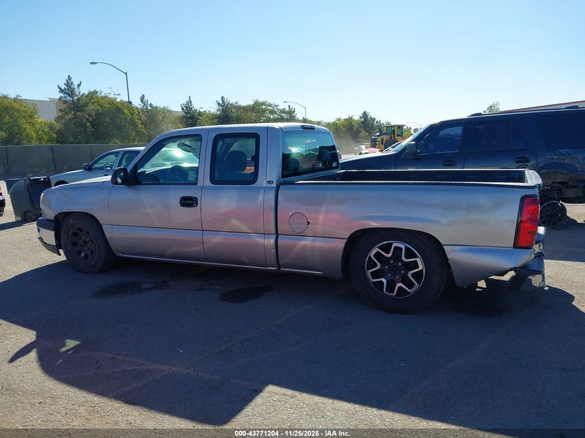 2005 Chevrolet Silverado 1500 Ls VIN: 2GCEC19T951116731 Lot: 43771204