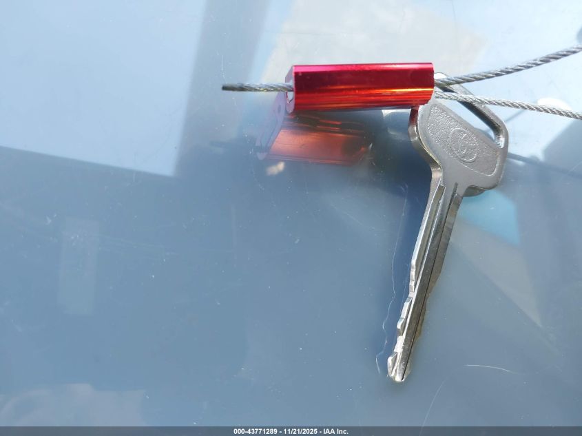 1998 Toyota Sienna Xle VIN: 4T3ZF13C0WU031450 Lot: 43771289