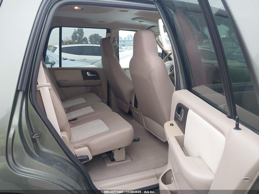 2004 Ford Expedition Xlt VIN: 1FMRU15W04LB66260 Lot: 43771407