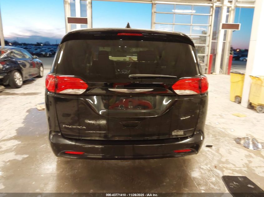 2019 Chrysler Pacifica Touring VIN: 2C4RC1DGXKR652113 Lot: 43771410