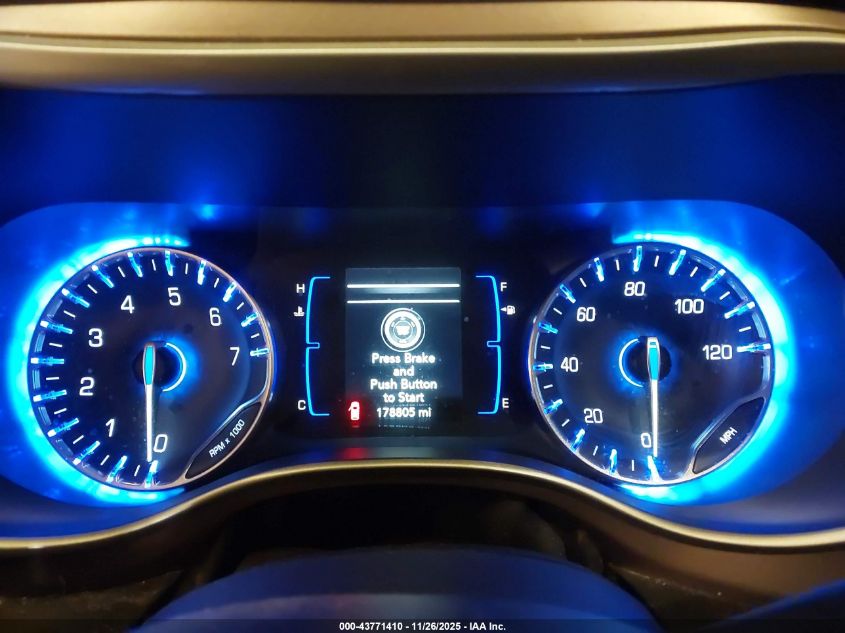 2019 Chrysler Pacifica Touring VIN: 2C4RC1DGXKR652113 Lot: 43771410