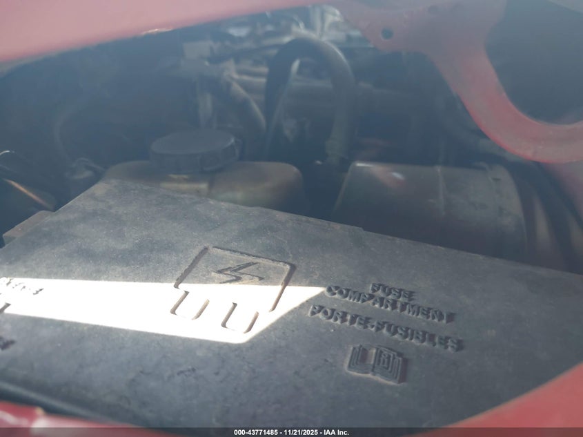 2004 Mazda B3000 Ds VIN: 4F4YR16U74TM00853 Lot: 43771485