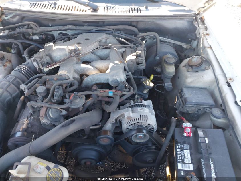 2000 Ford Mustang VIN: 1FAFP444XYF305403 Lot: 43771491