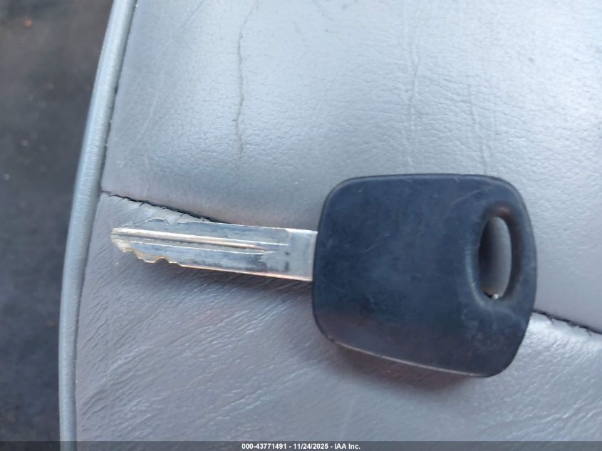 2000 Ford Mustang VIN: 1FAFP444XYF305403 Lot: 43771491