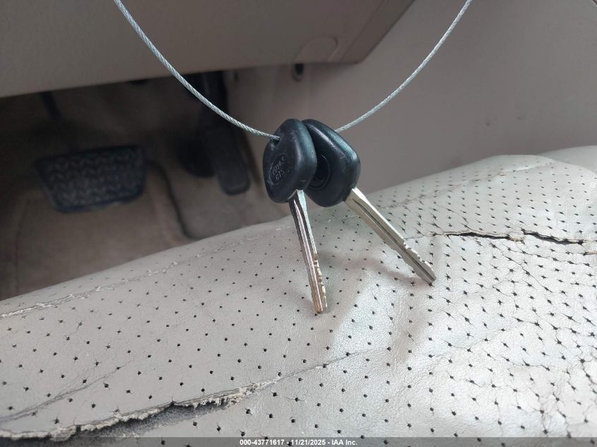 2005 Toyota Highlander Limited V6 VIN: JTEDP21A750088418 Lot: 43771617