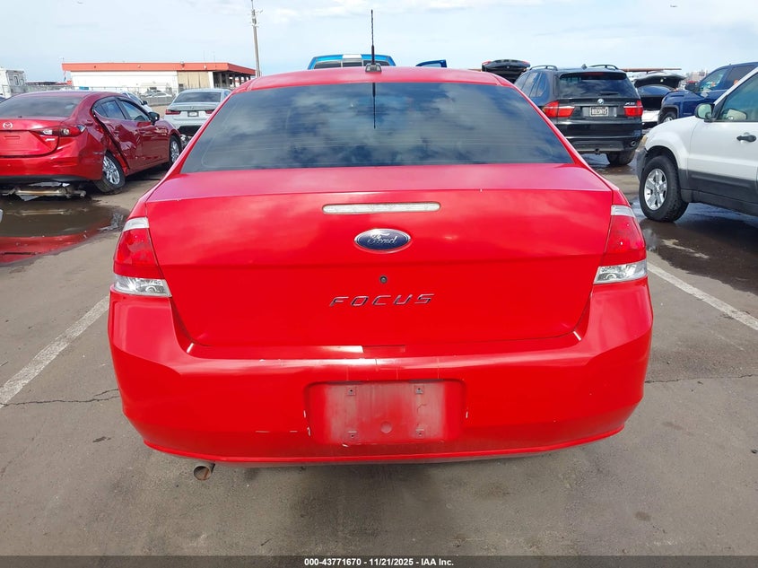 1FAHP32NX8W199050 2008 FORD FOCUS photo no. 16