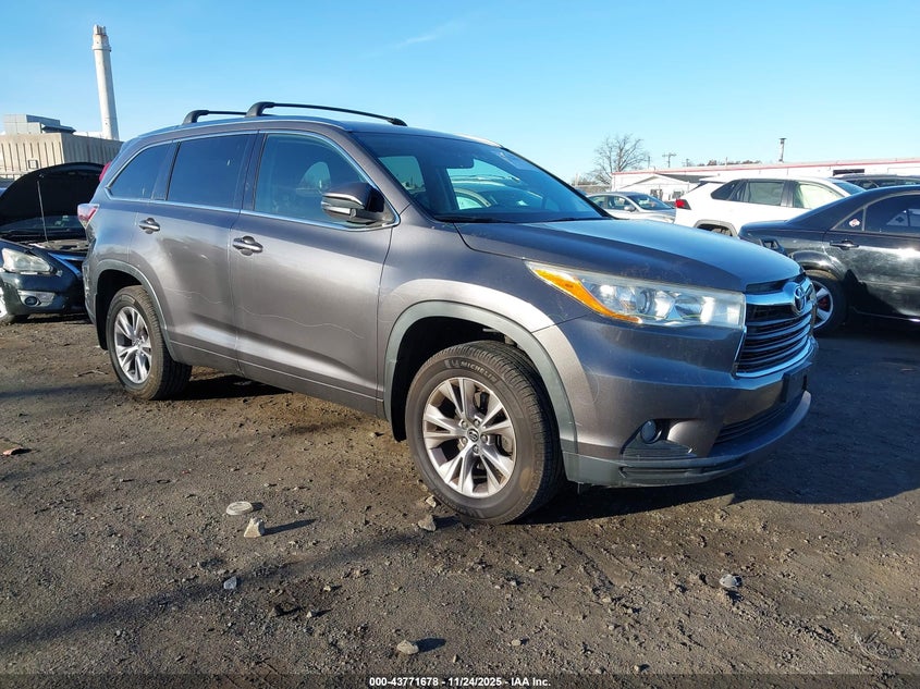 TOYOTA HIGHLANDER LE PLUS V6