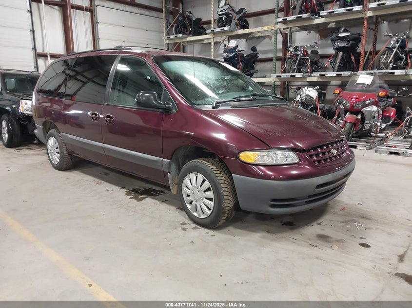2C4GJ44G0YR672491 2000 Chrysler Grand Voyager Se auction photo 1
