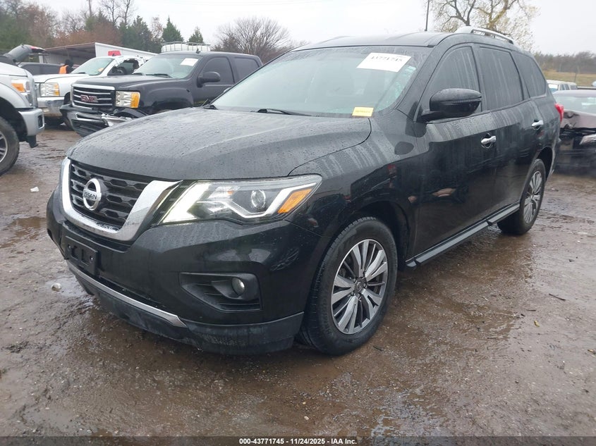 2019 NISSAN PATHFINDER SV — Photo 2