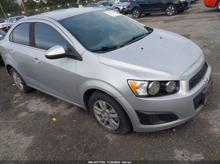 CHEVROLET SONIC LT AUTO