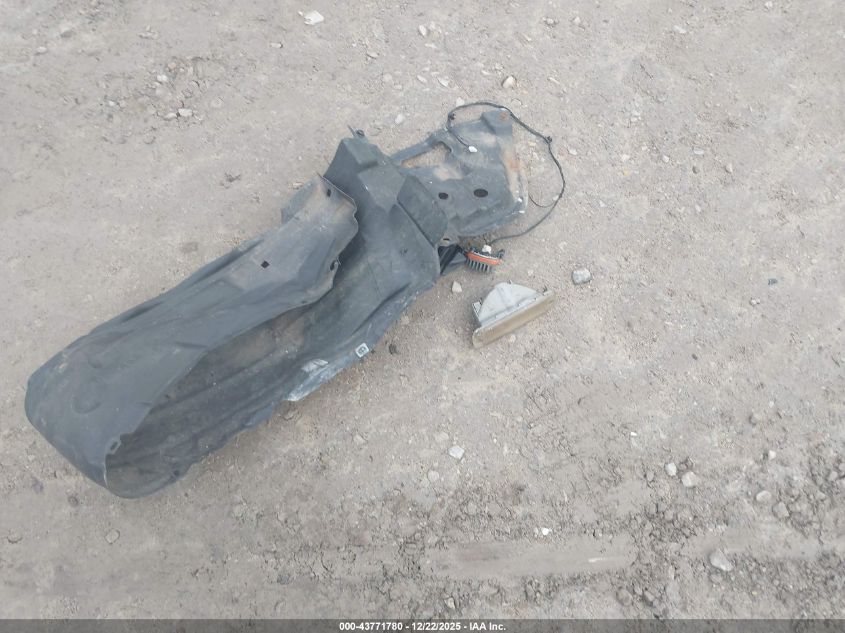 2001 GMC Savana Standard VIN: 1GTHG39R211109296 Lot: 43771780