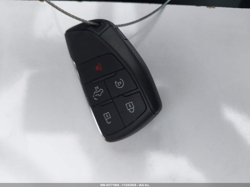 2025 GMC Sierra 1500 4Wd Short Box Slt VIN: 1GTUUDED3SZ262408 Lot: 43771804