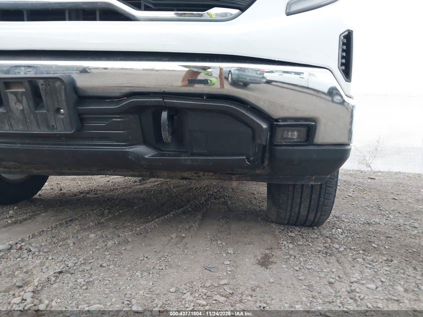 2025 GMC Sierra 1500 4Wd Short Box Slt VIN: 1GTUUDED3SZ262408 Lot: 43771804