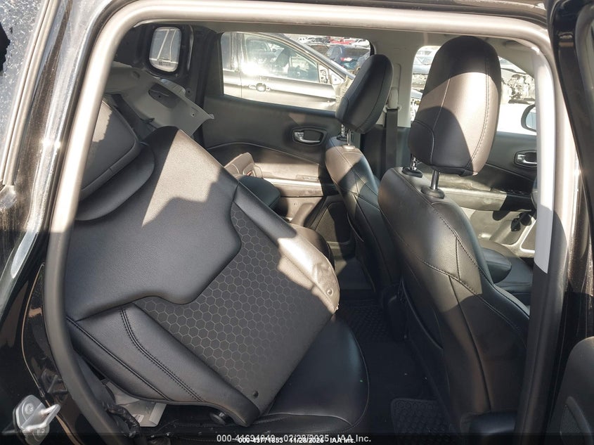 2019 Jeep Compass Altitude 4X4 VIN: 3C4NJDBB8KT623171 Lot: 43771853