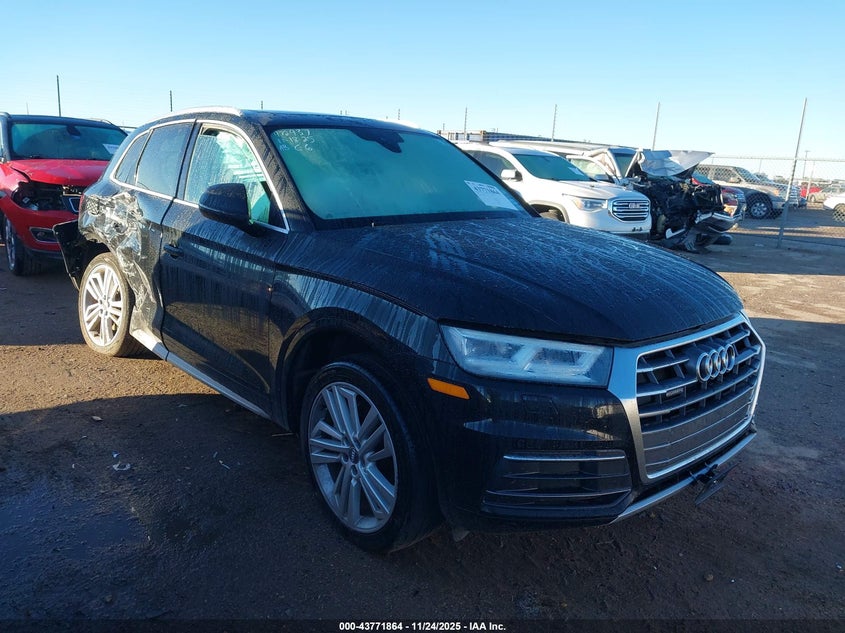 AUDI Q5 2.0T PREMIUM/2.0T TECH PREMIUM