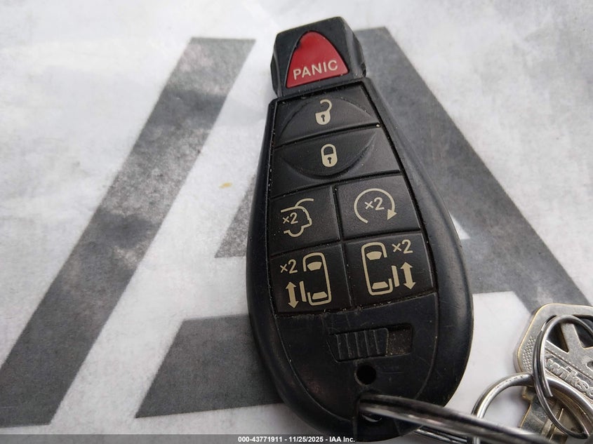 2015 Dodge Grand Caravan Sxt Plus VIN: 2C4RDGCG0FR738036 Lot: 43771911