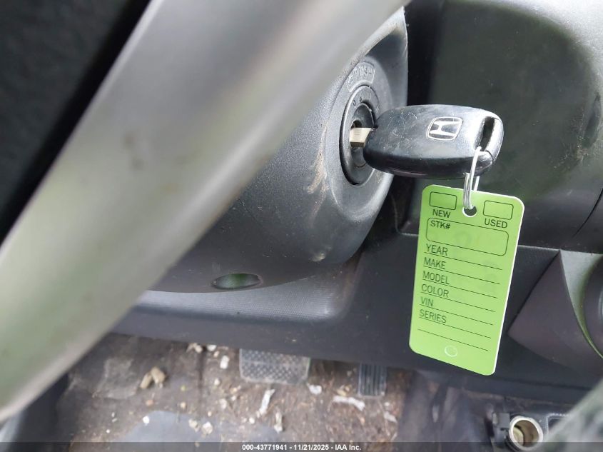 2007 Honda Fit Sport VIN: JHMGD38647S018236 Lot: 43771941