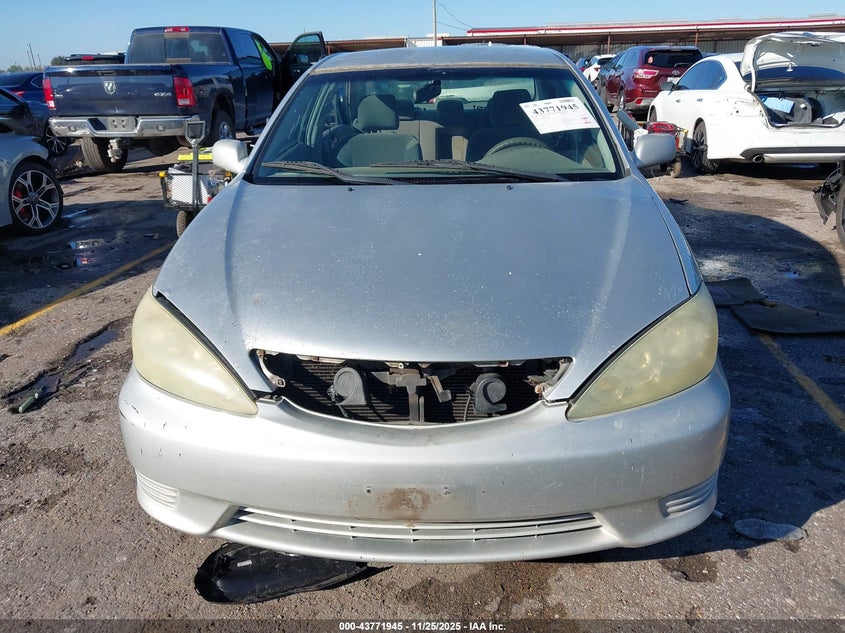 2005 Toyota Camry Le VIN: 4T1BE32K15U560762 Lot: 43771945