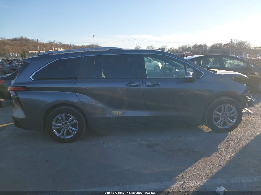 2024 Toyota Sienna Platinum VIN: 5TDESKFC0RS137821 Lot: 43771942