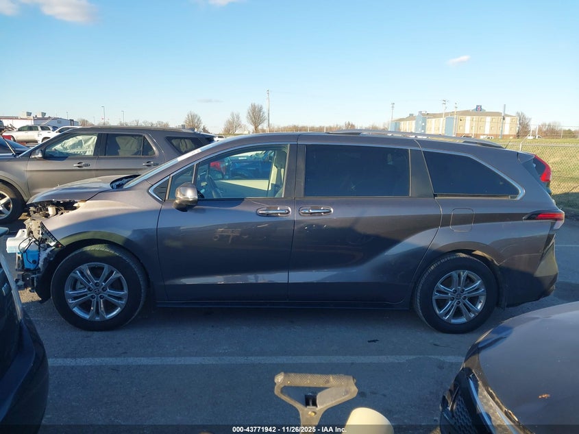 2024 Toyota Sienna Platinum VIN: 5TDESKFC0RS137821 Lot: 43771942