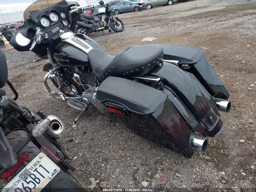 1HD1KBW116Y669672 2006 HARLEY-DAVIDSON STREET GLIDE photo no. 3