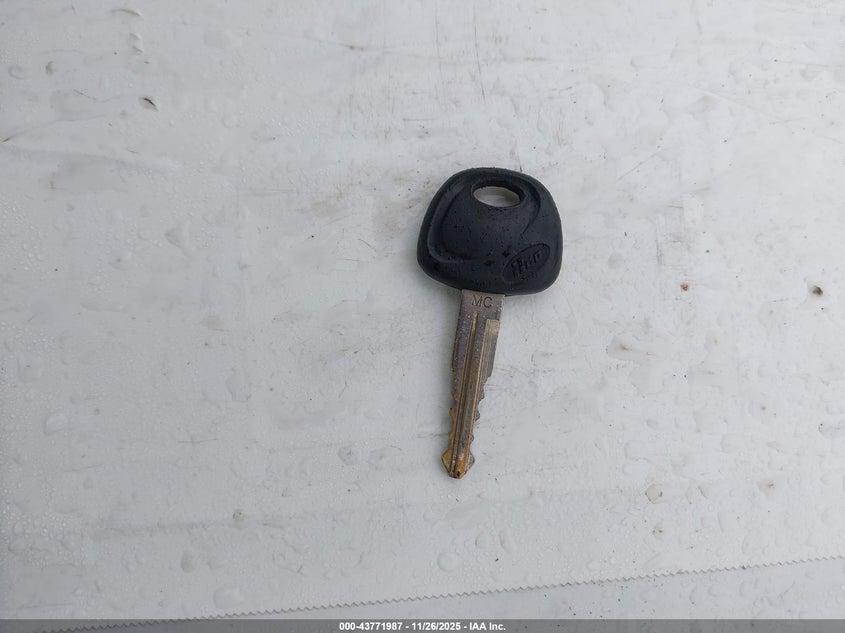 2007 Kia Rio Lx VIN: KNADE123676250136 Lot: 43771987