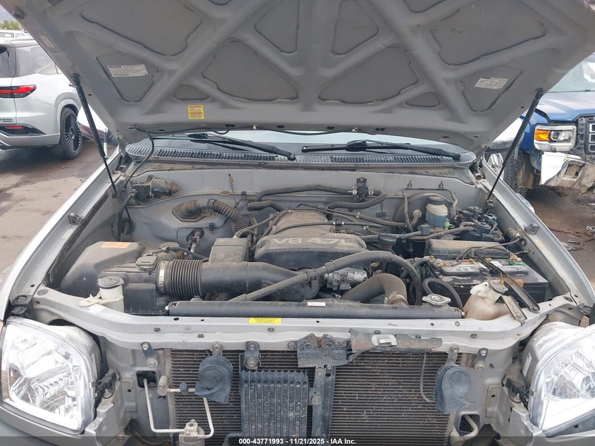 2002 Toyota Tundra Sr5 V8 VIN: 5TBBT44122S272858 Lot: 43771993