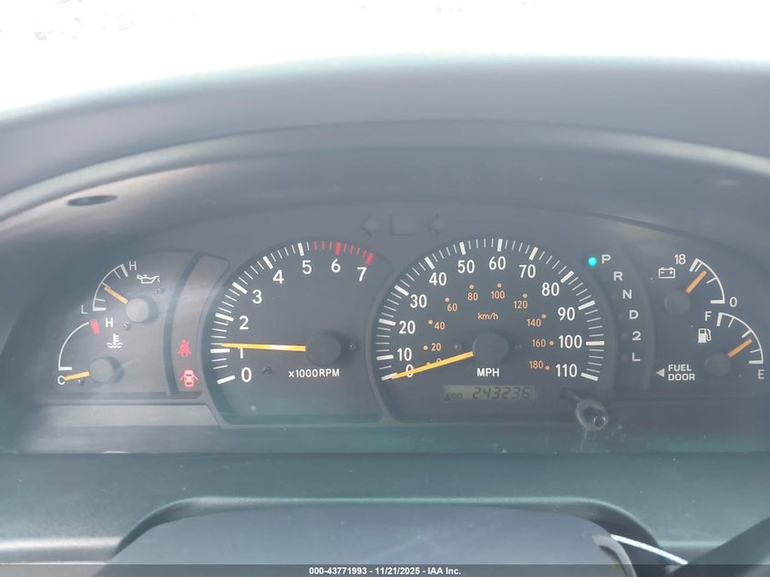 2002 Toyota Tundra Sr5 V8 VIN: 5TBBT44122S272858 Lot: 43771993