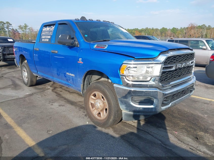 RAM 2500 TRADESMAN 4X4 6 4 BOX