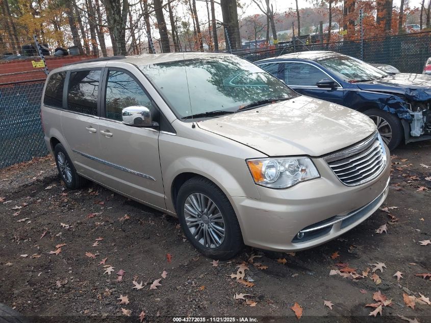 2014 Chrysler Town & Country Touring-L