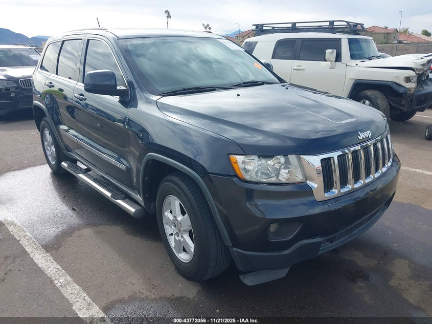 JEEP GRAND CHEROKEE LAREDO