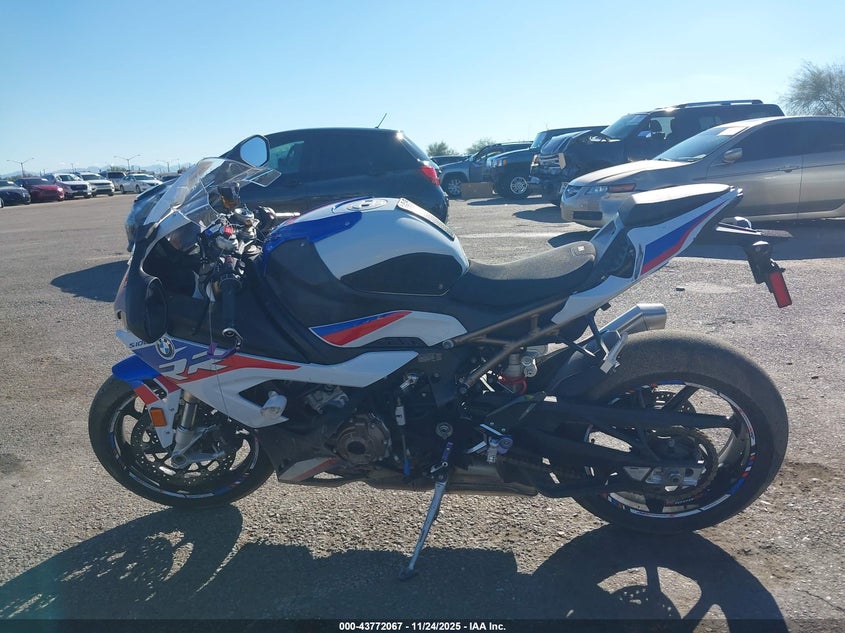 2020 BMW S 1000 Rr VIN: WB10E230XLZJ27988 Lot: 43772067