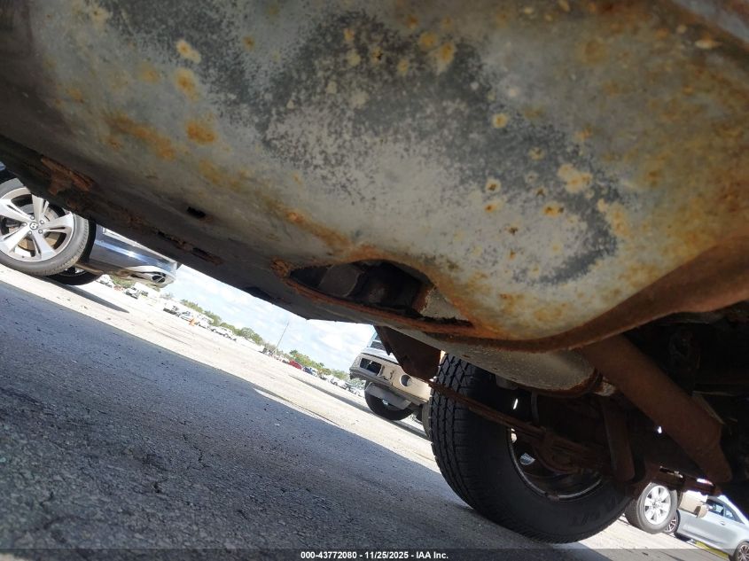 1990 Jeep Wrangler / Yj S VIN: 2J4FY19E9LJ529229 Lot: 43772080