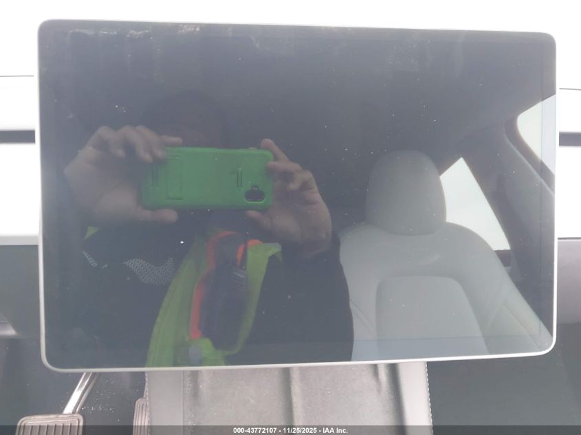 2023 Tesla Model Y Awd/Long Range Dual Motor All-Wheel Drive VIN: 7SAYGDEE8PF624671 Lot: 43772107