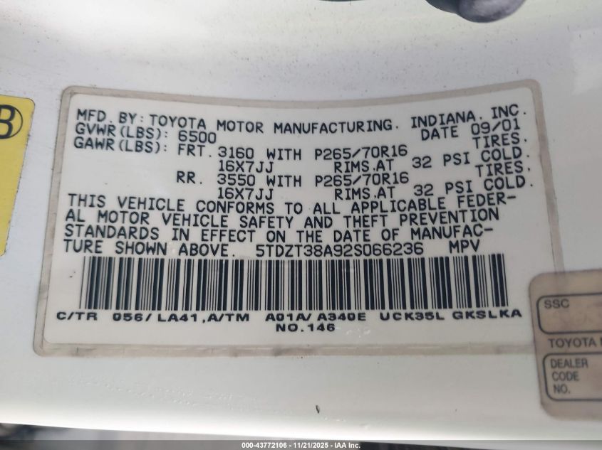 2002 Toyota Sequoia Limited V8 VIN: 5TDZT38A92S066236 Lot: 43772106