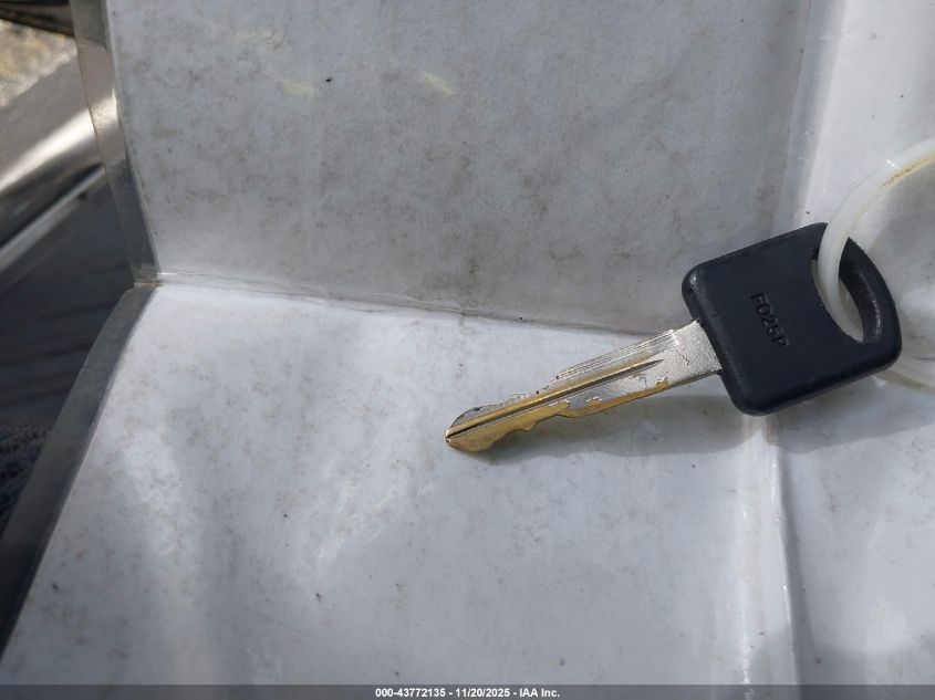 1998 Ford F-150 Lariat/Standard/Xl/Xlt VIN: 1FTZX17W5WKC23165 Lot: 43772135