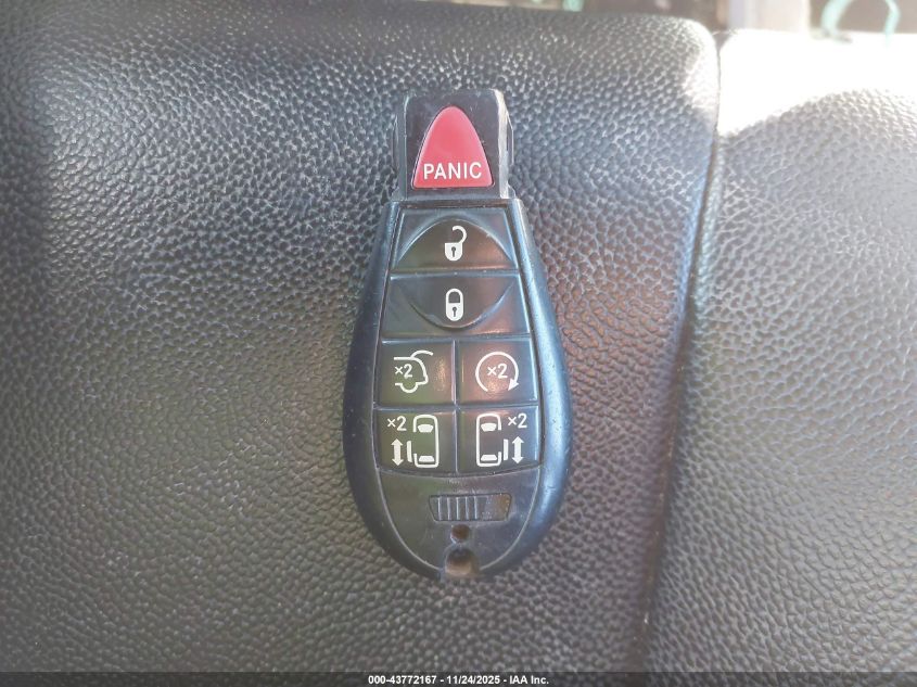 2017 Dodge Grand Caravan Sxt VIN: 2C4RDGCG3HR863664 Lot: 43772167