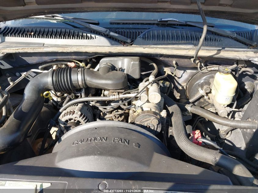 2000 Chevrolet Silverado 1500 VIN: 1GCEC14W8YZ169403 Lot: 43772203