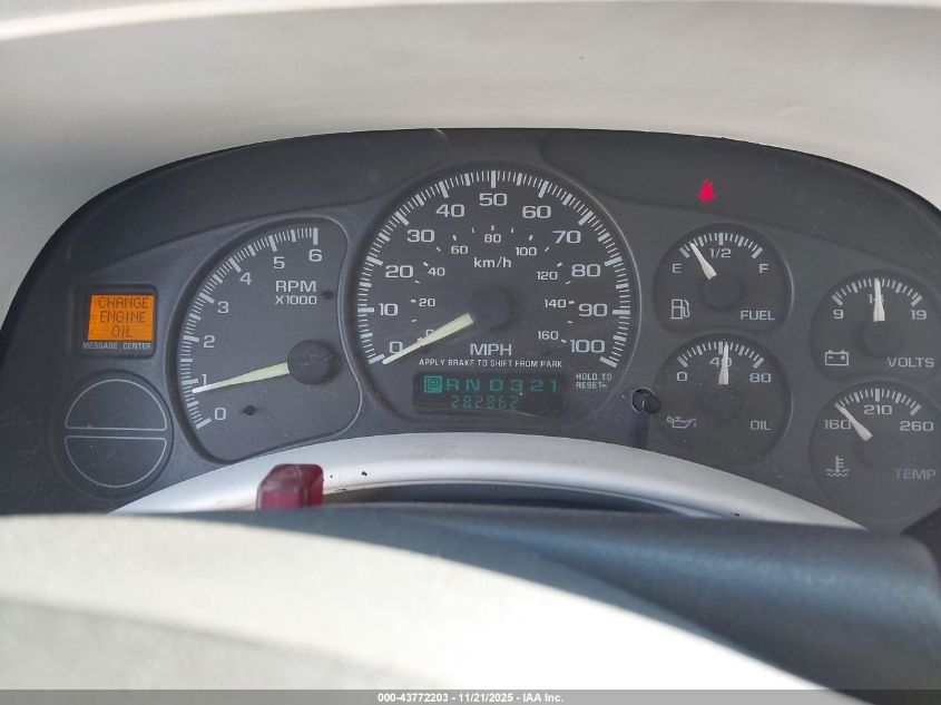 2000 Chevrolet Silverado 1500 VIN: 1GCEC14W8YZ169403 Lot: 43772203