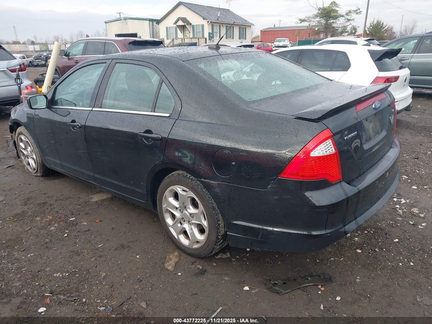 3FAHP0HA1AR261883 2010 FORD FUSION photo no. 3