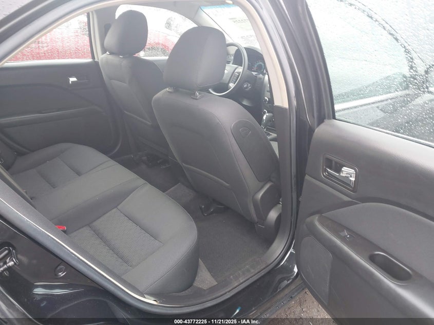 3FAHP0HA1AR261883 2010 FORD FUSION photo no. 8