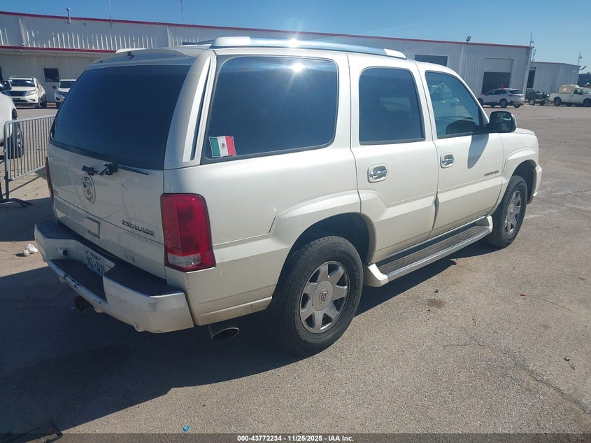 1GYEK63N74R290761 2004 CADILLAC ESCALADE photo no. 4