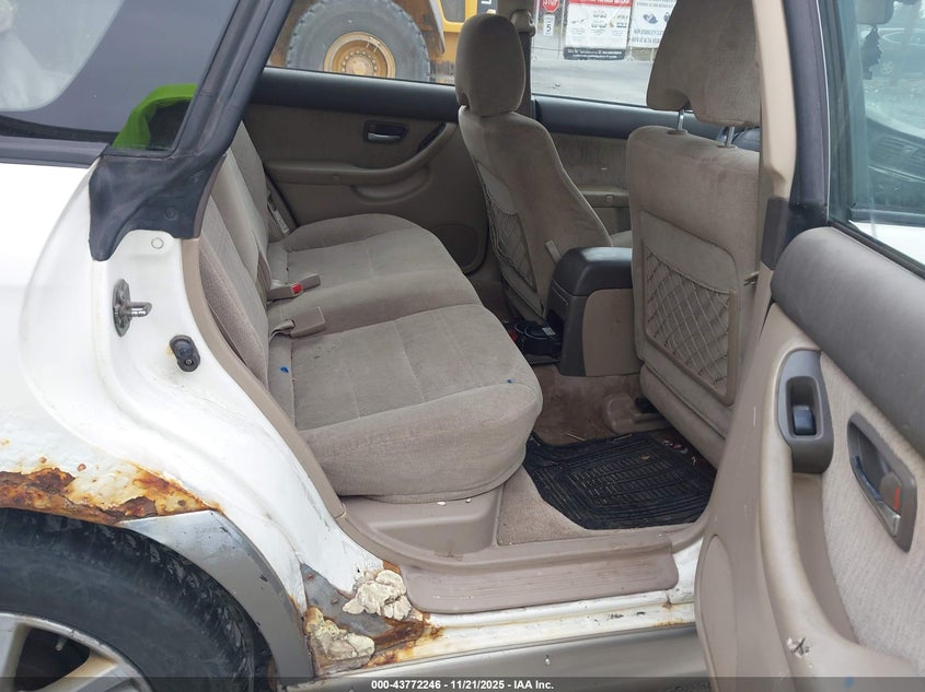 2001 Subaru Outback VIN: 4S3BH665417646206 Lot: 43772246