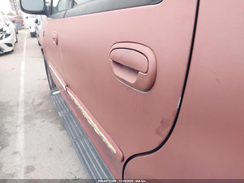 2001 Ford Expedition Xlt VIN: 1FMRU15W01LA01367 Lot: 43772300