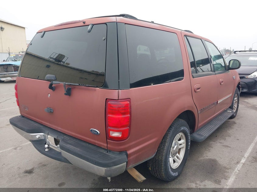 1FMRU15W01LA01367 2001 FORD EXPEDITION photo no. 4