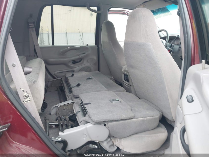 2001 Ford Expedition Xlt VIN: 1FMRU15W01LA01367 Lot: 43772300